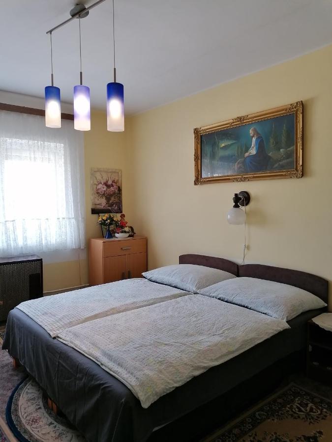 Ildiko Vendeghaz Heviz Appartement Buitenkant foto