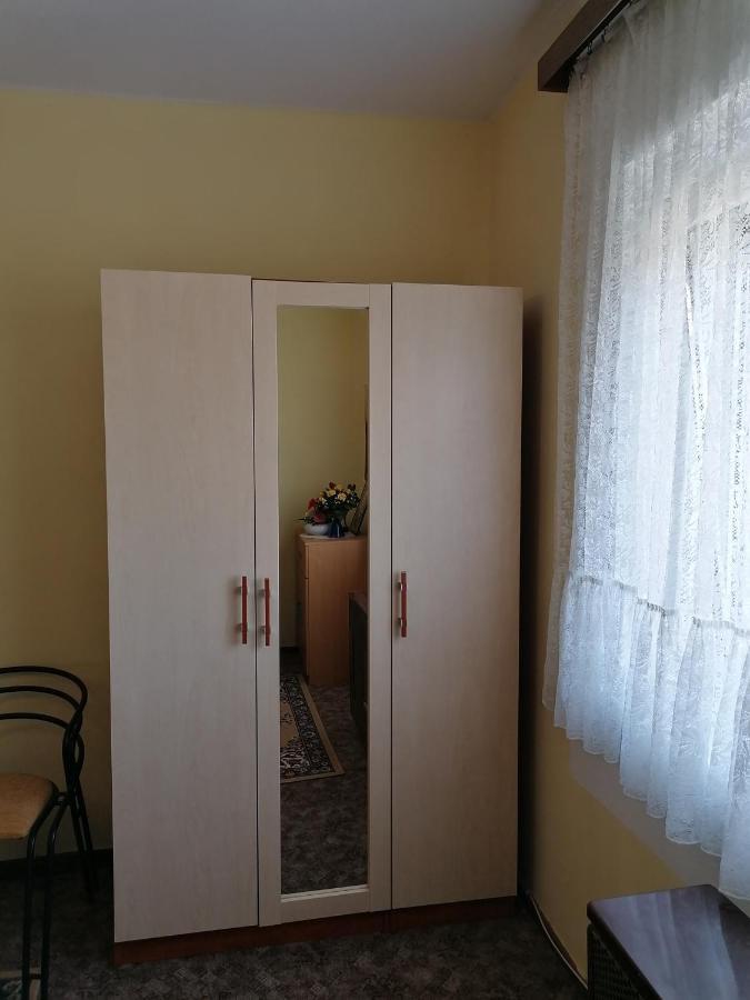 Ildiko Vendeghaz Heviz Appartement Buitenkant foto