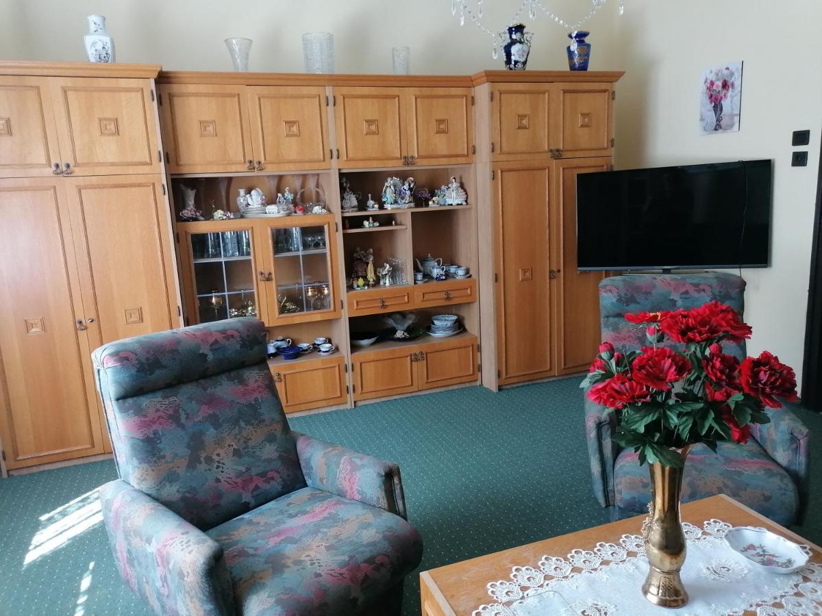 Ildiko Vendeghaz Heviz Appartement Buitenkant foto