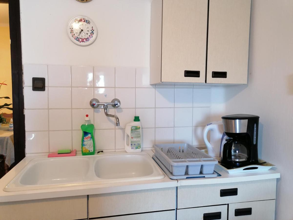 Ildiko Vendeghaz Heviz Appartement Buitenkant foto