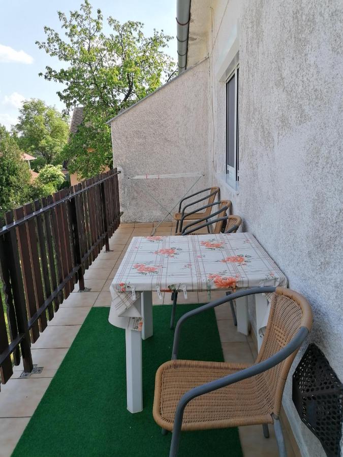 Ildiko Vendeghaz Heviz Appartement Buitenkant foto